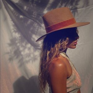 BNWT Lack of Color - Benson Tri Hat ✨
